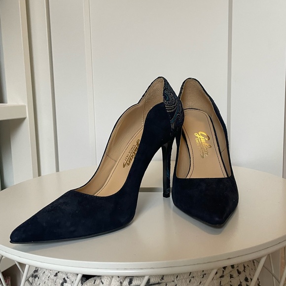 Navy Suede High Heels with Pattern - Picture 4 of 6